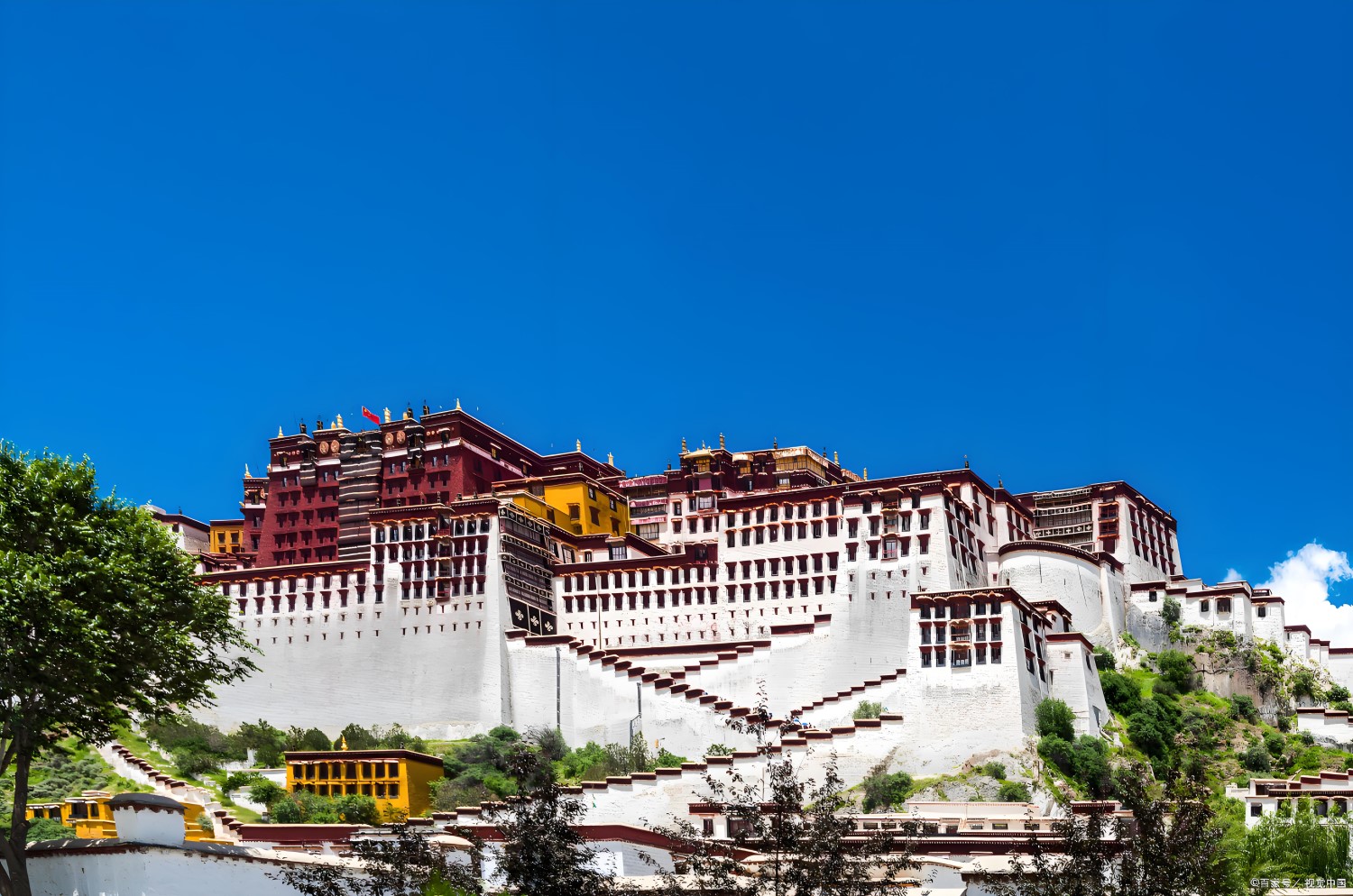 14 Day China-Thailand Cultural Experience Trip · 14 days Group — ROOYEE curated journey in China