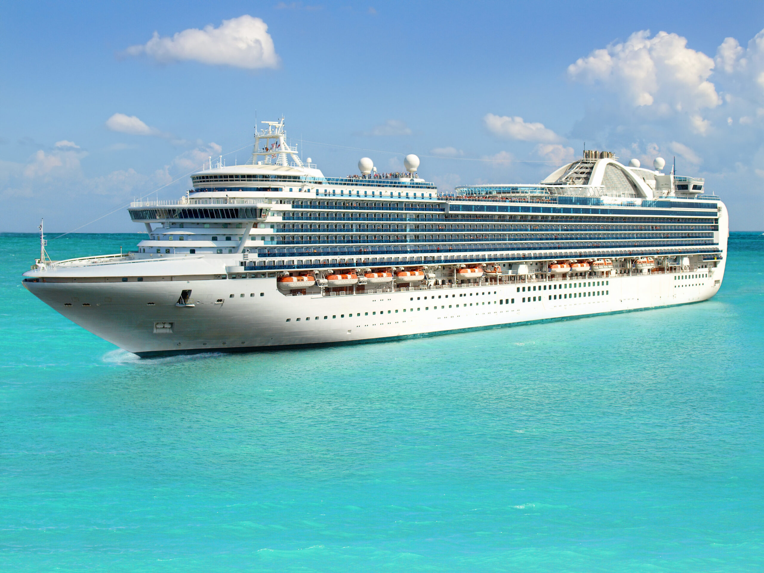 photo of cruise ship