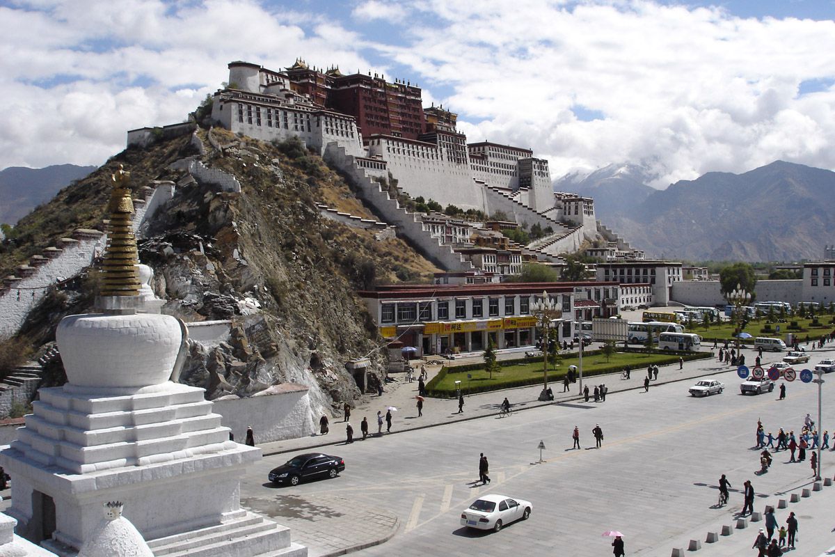 photo of the Jokhang Temple