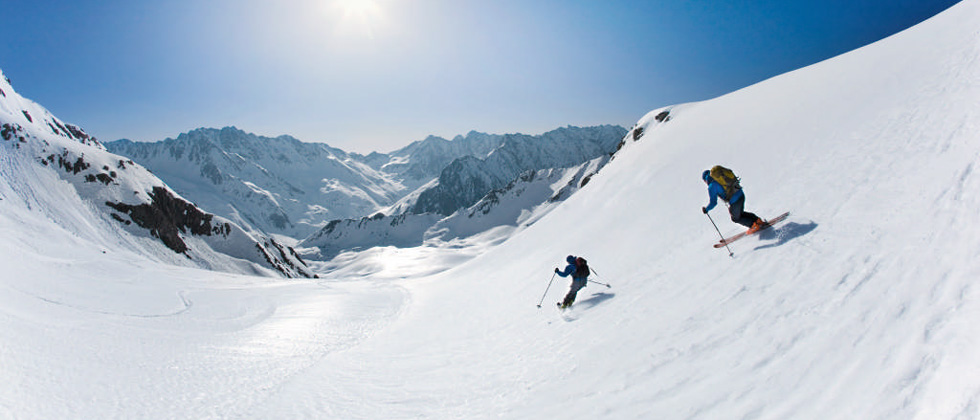 photo of skiers
