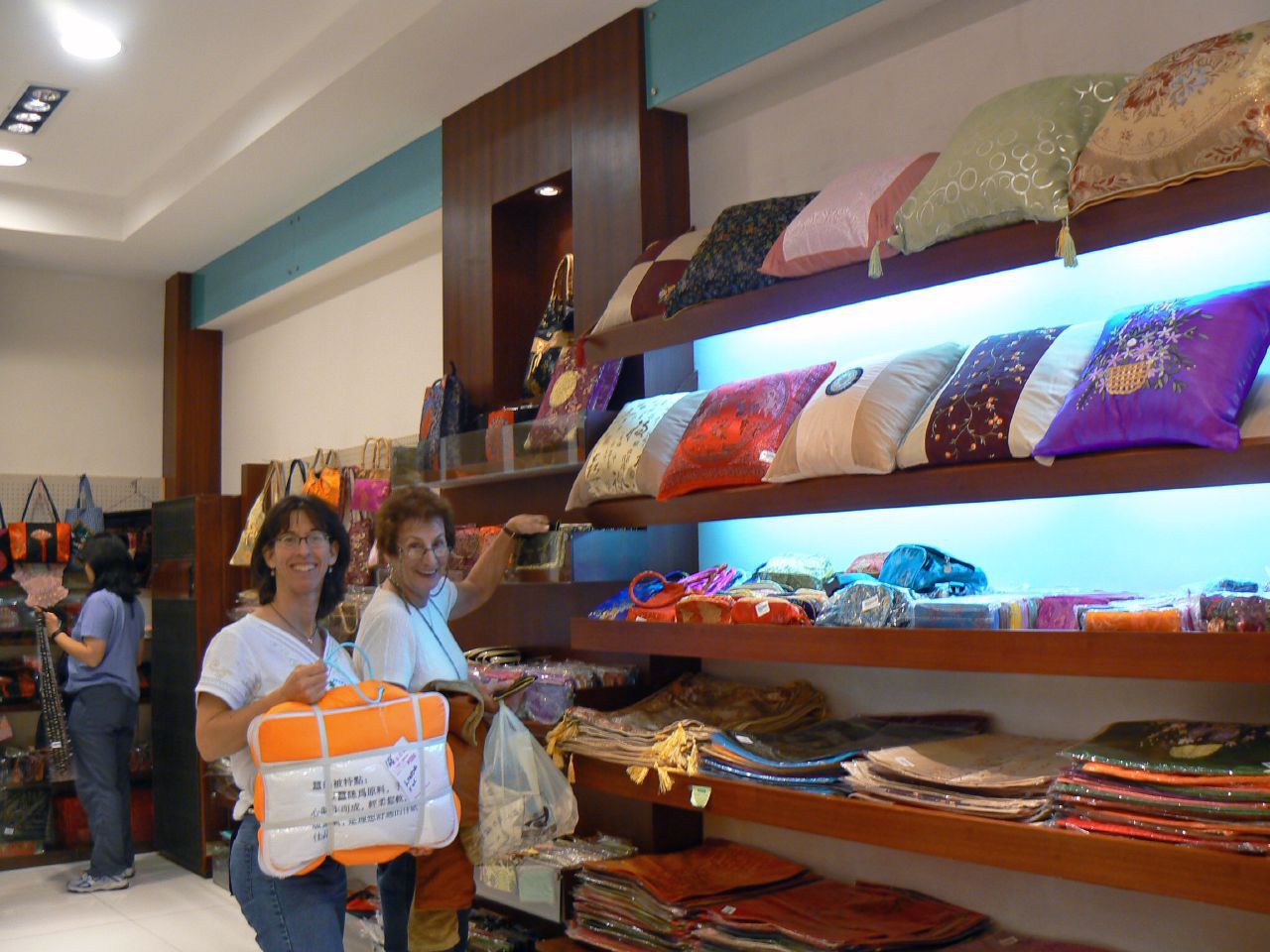 photo of Chinese shopping