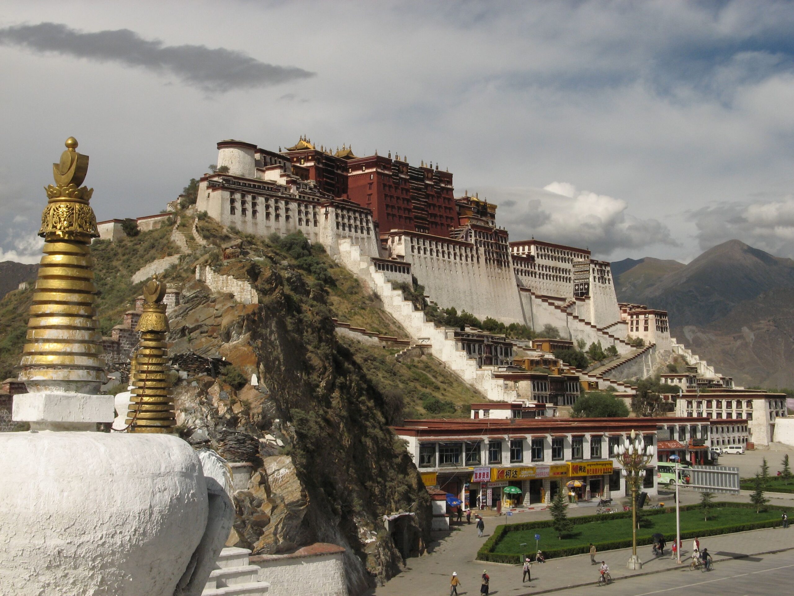 Private 4 days Lhasa tour — ROOYEE curated journey in China